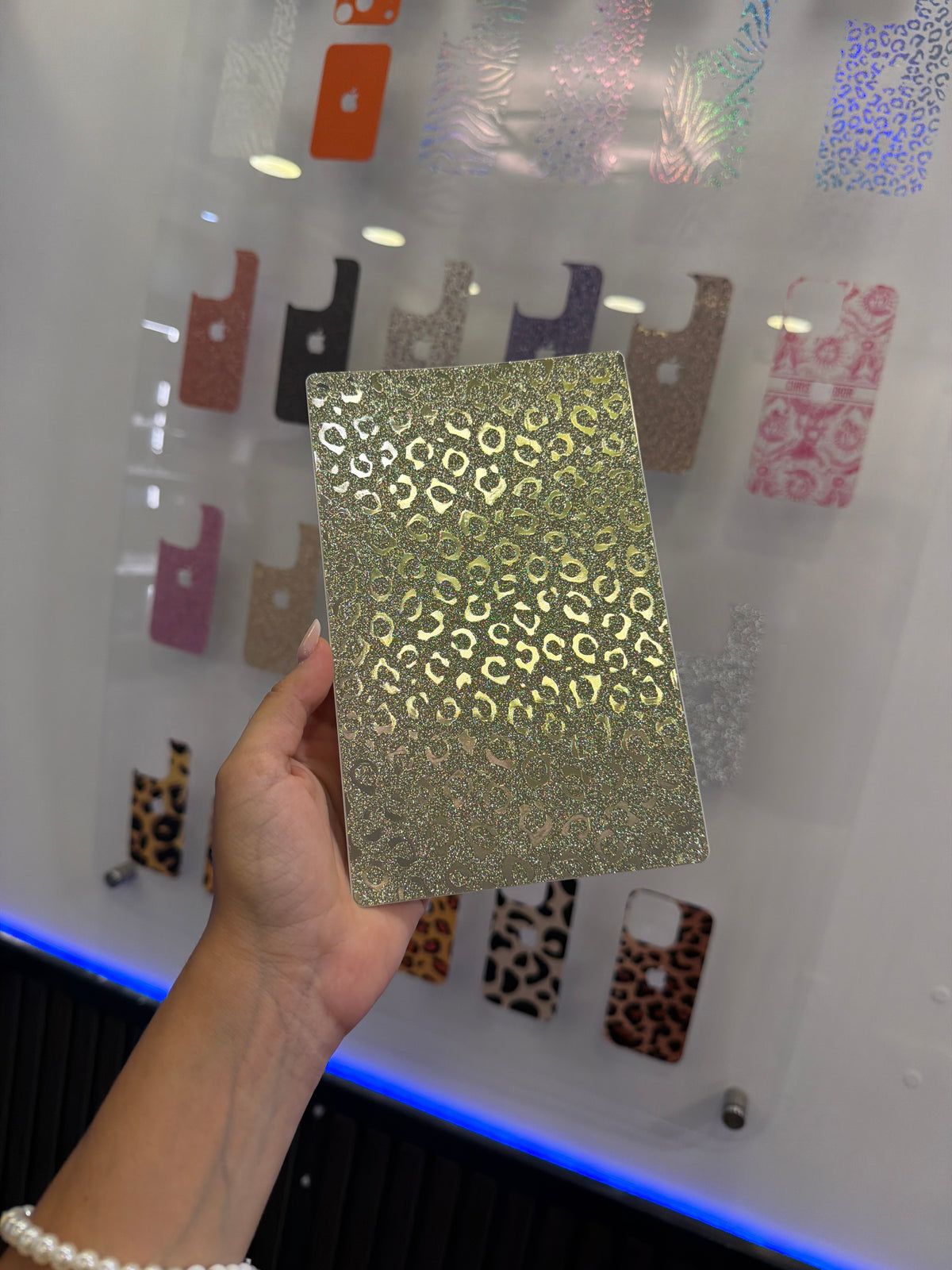 Idrocustom glitter leo